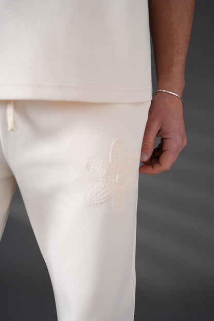 IVORY – Ensemble Cream Broderie Florale
